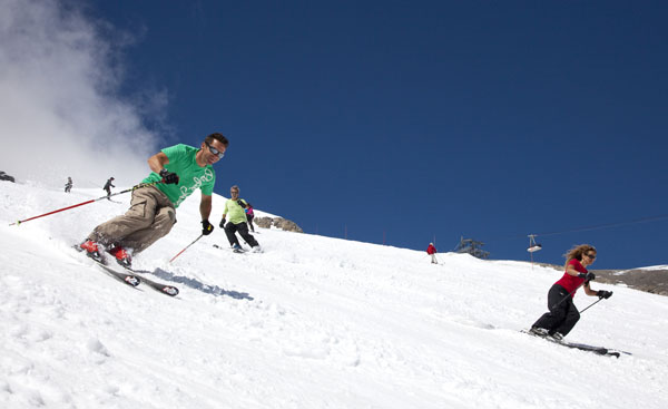 The Best Resorts for Summer Skiing | Welove2ski