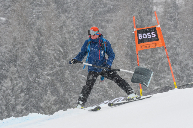 A Sprinkling of Snow in Austria - And an Easing of Entry Restrictions | Welove2ski