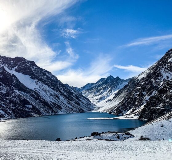 Iconic Lago del Inca and rugged Andean peaks at Portillo ski resort, Chile