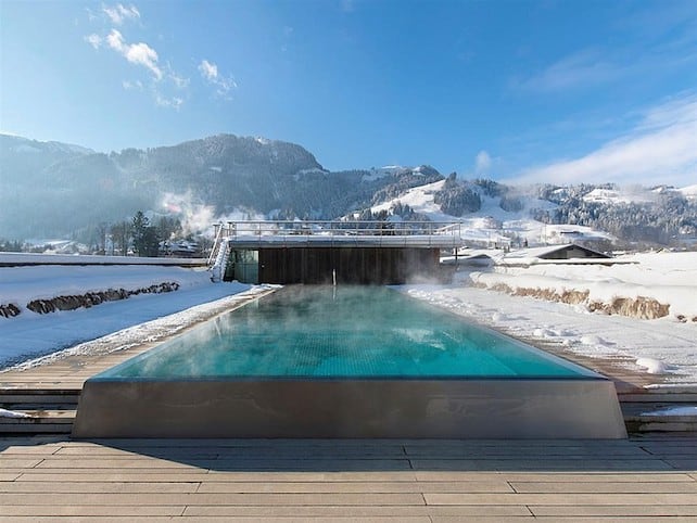 Snowy Pools | Welove2ski