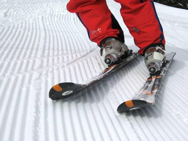 Four Steps to Better Carving | Welove2ski