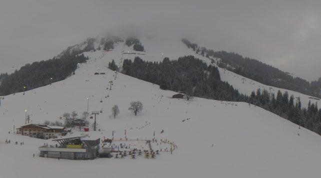 Fresh Snow and Low-ish Temperatures in the Alps | Welove2ski