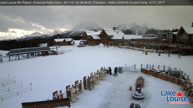 Snow Falling At Altitude Across the Northern Alps | Welove2ski