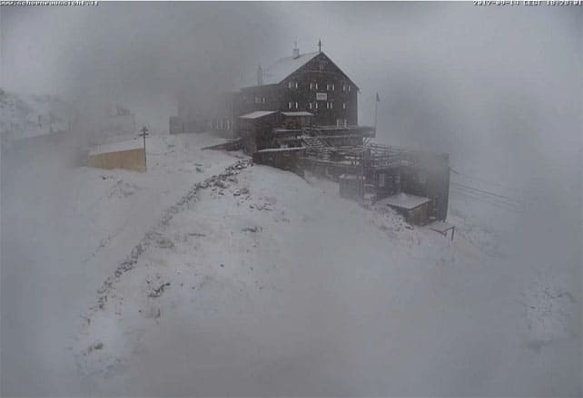 Weather Stays Cool and Snowy in the Alps | Welove2ski