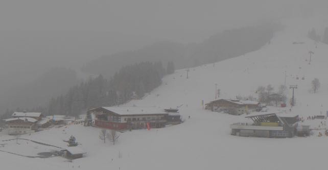 It's snowing again in the Alps | Welove2ski