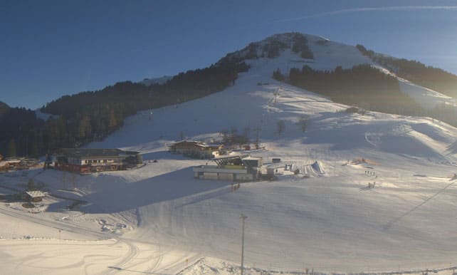 10cm of Snow in Parts of Austria. But please Can We Have Some More? | Welove2ski