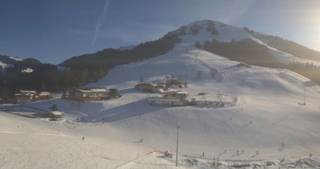 All Quiet in the Alps, Before Another Big Storm | Welove2ski