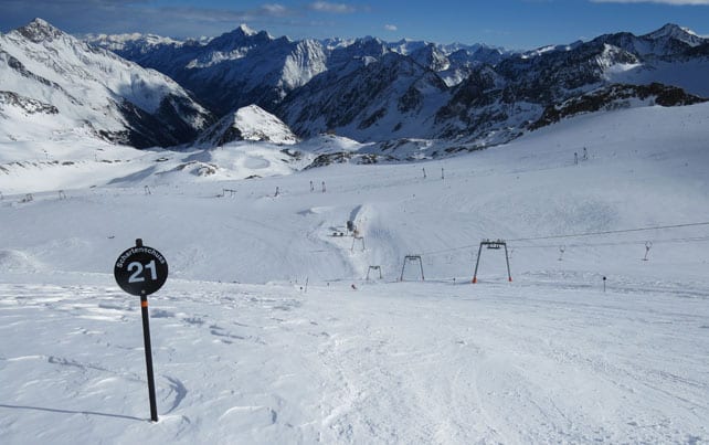 5 Reasons Why Intermediate Skiers Will Love the Stubai Glacier | Welove2ski