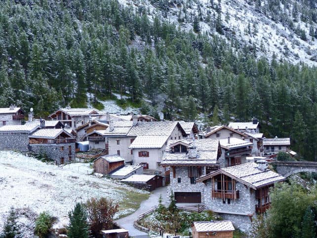 A Sprinkling of September Snow in the Alps | Welove2ski