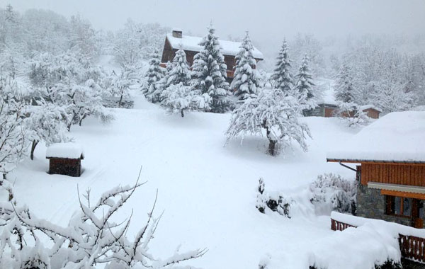 A metre of fresh snow in the French Alps | Welove2ski
